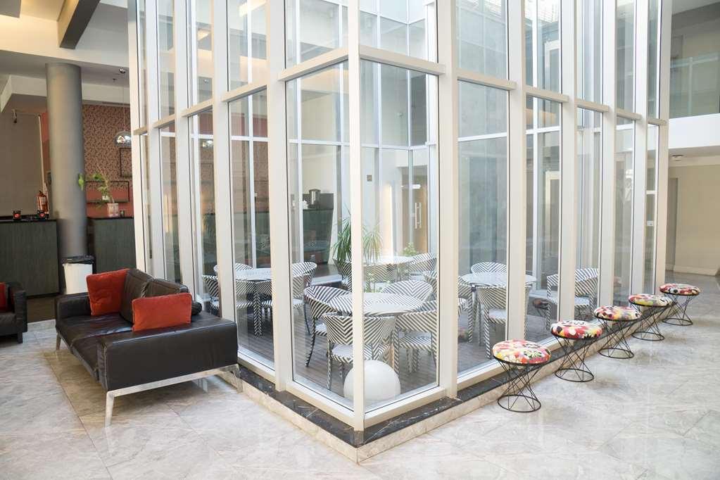 Howard Johnson Buenos Aires Abasto Interior photo